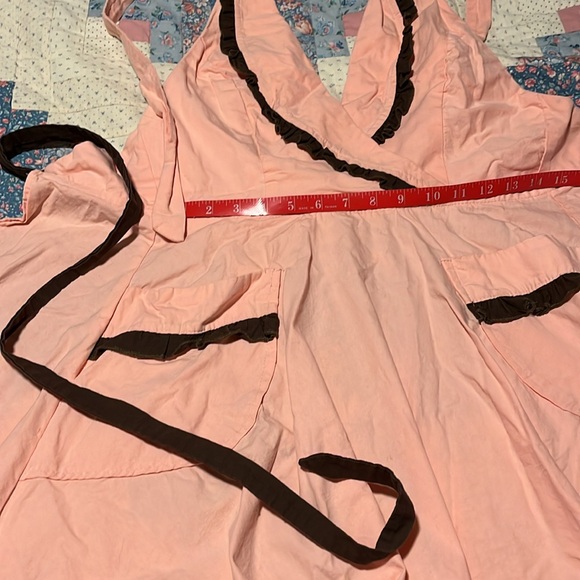 kitsch n Glam Apron Pink - Picture 11 of 11